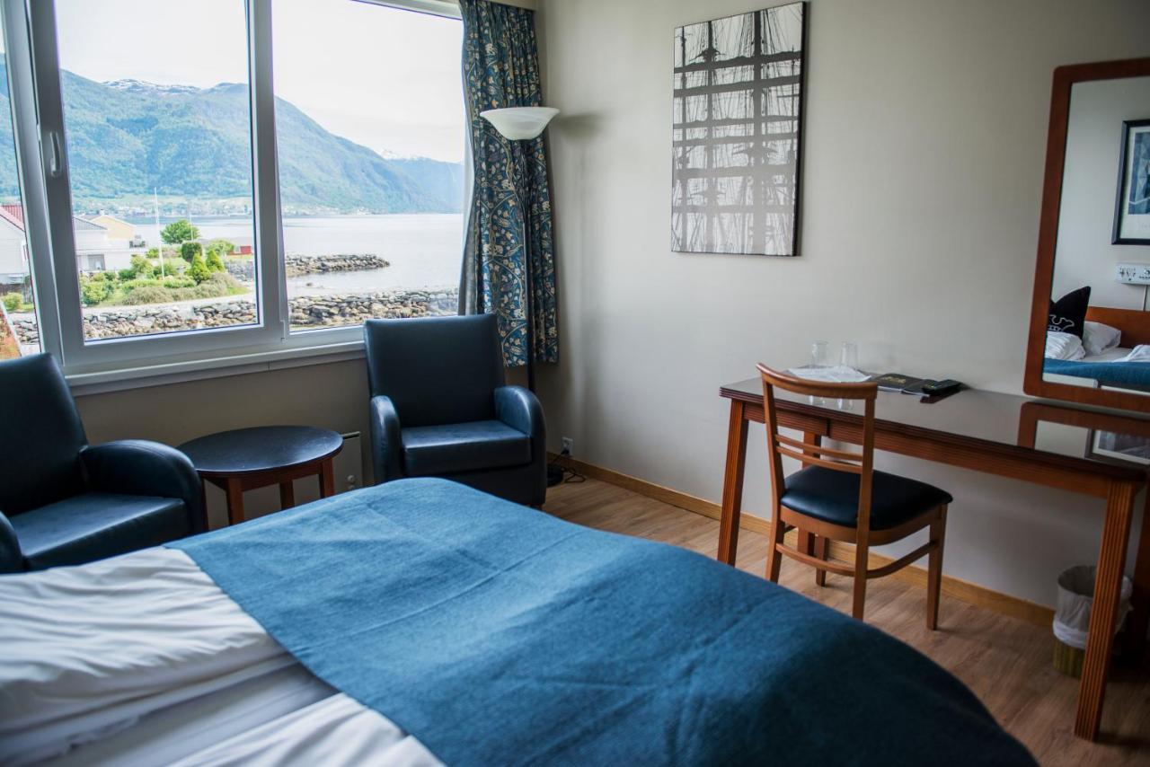 Leikanger Fjordhotel - Unike Hoteller エクステリア 写真