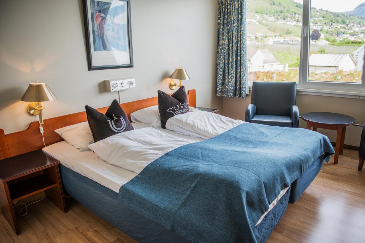 Leikanger Fjordhotel - Unike Hoteller エクステリア 写真