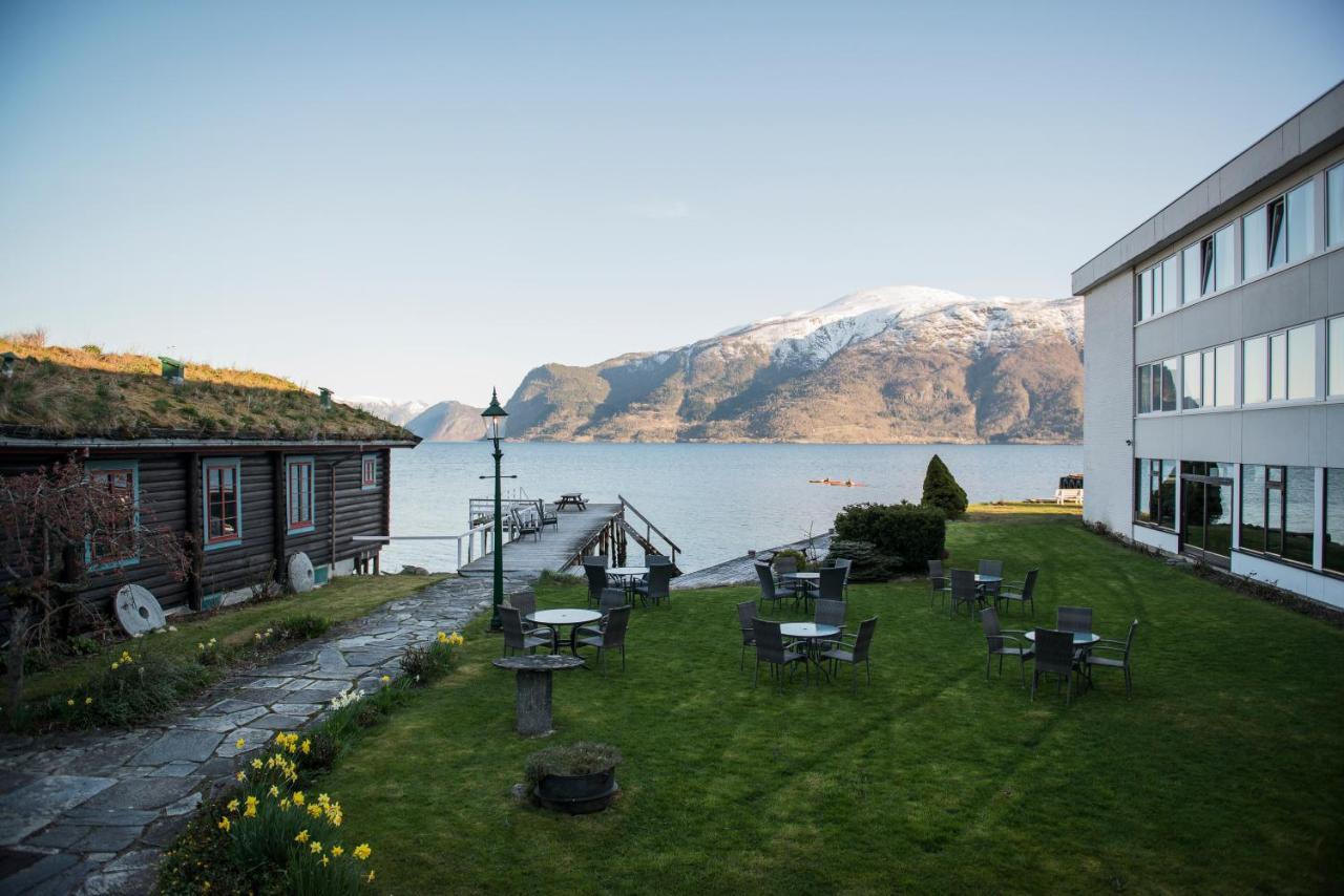 Leikanger Fjordhotel - Unike Hoteller エクステリア 写真