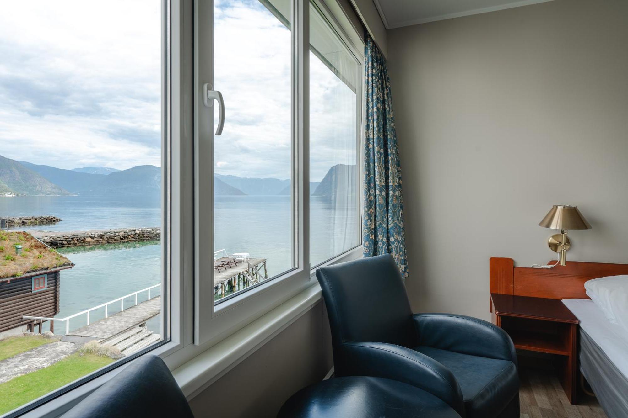 Leikanger Fjordhotel - Unike Hoteller エクステリア 写真