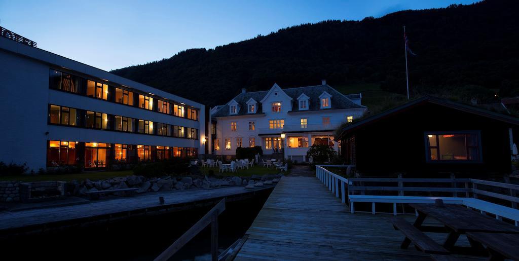 Leikanger Fjordhotel - Unike Hoteller エクステリア 写真