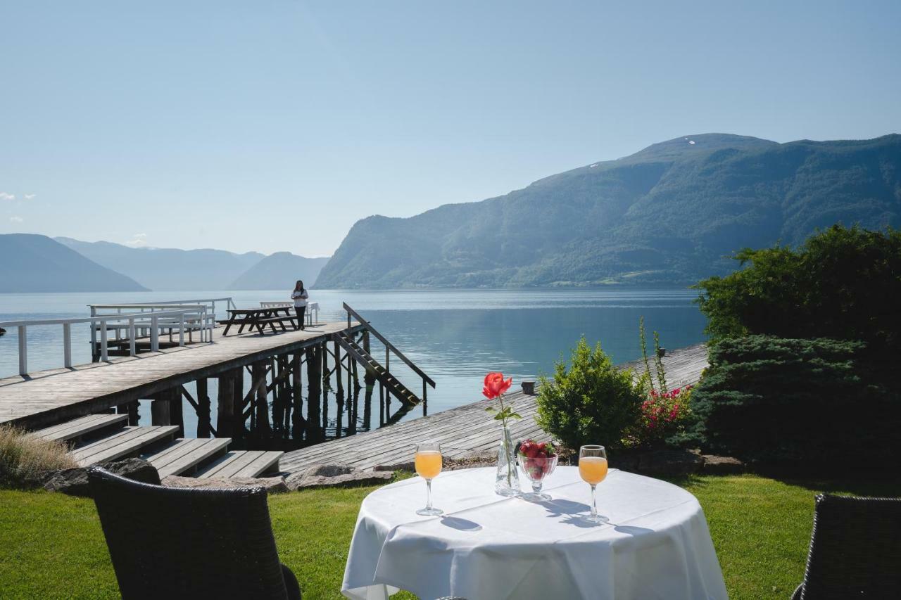 Leikanger Fjordhotel - Unike Hoteller エクステリア 写真
