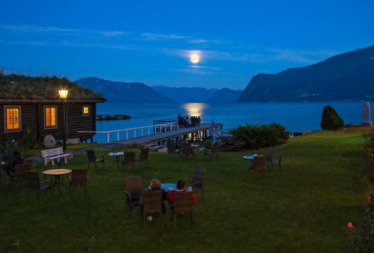 Leikanger Fjordhotel - Unike Hoteller エクステリア 写真