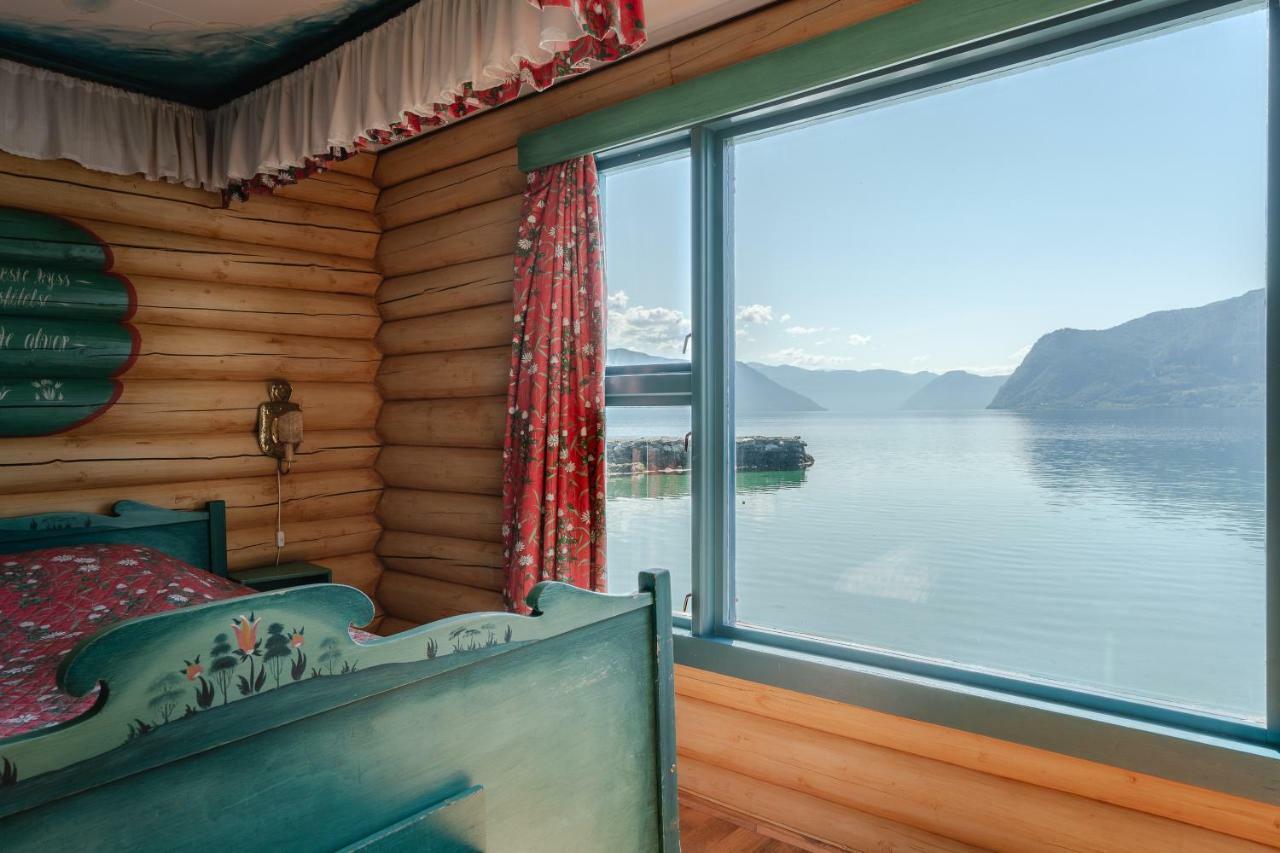 Leikanger Fjordhotel - Unike Hoteller エクステリア 写真